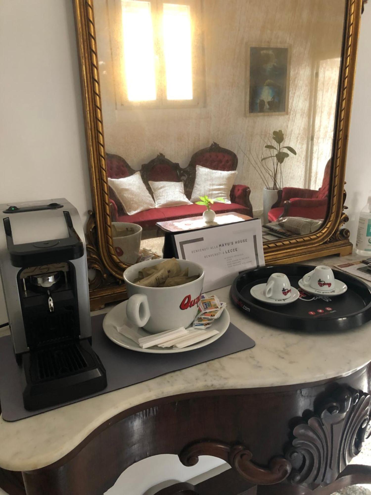 Mayu'S House , Dimora Nel Centro Storico Di Лечче Экстерьер фото